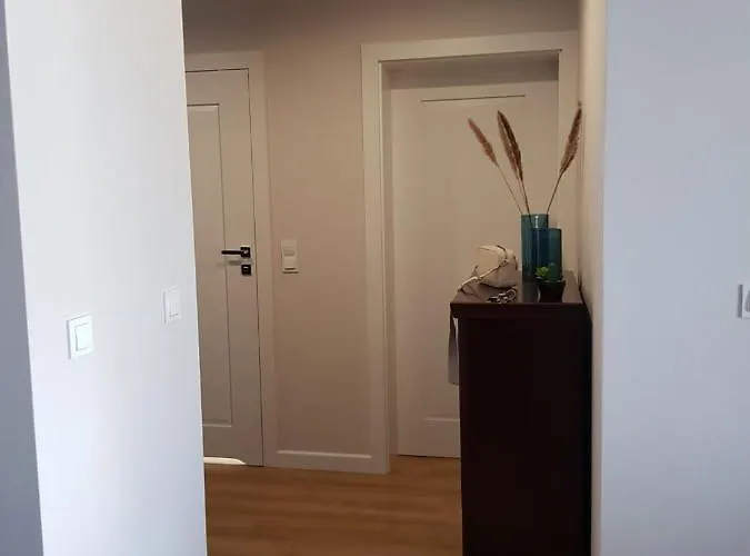 View Wes Quality * 波兹南